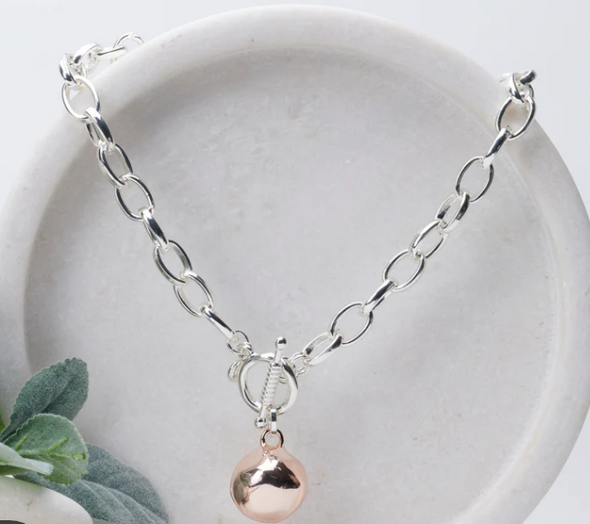 Short Ball with Toggle Necklace